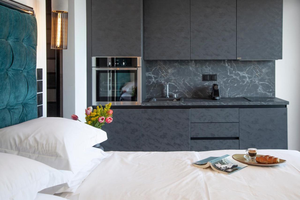 Desun Suites Kolonion Dış mekan fotoğraf