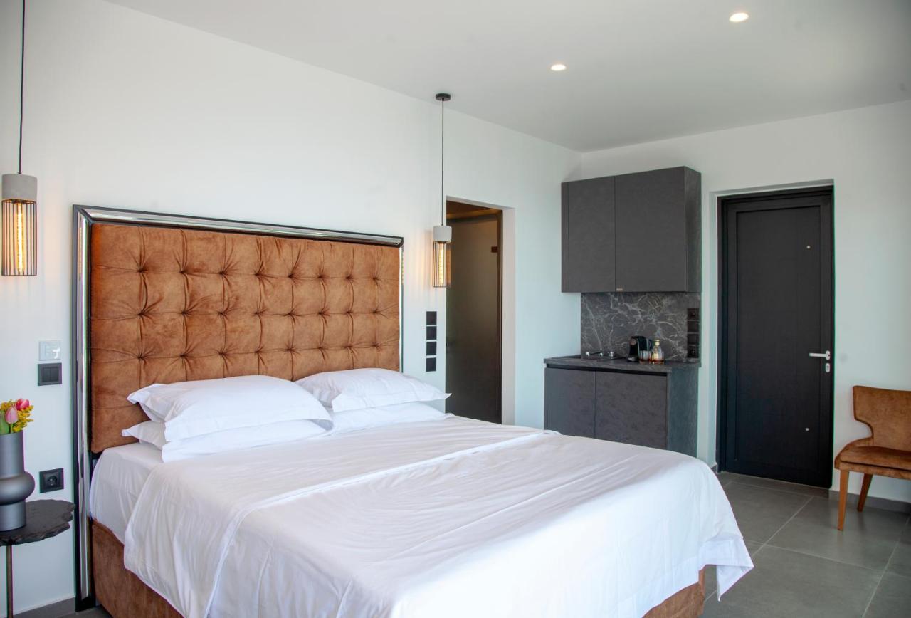 Desun Suites Kolonion Dış mekan fotoğraf